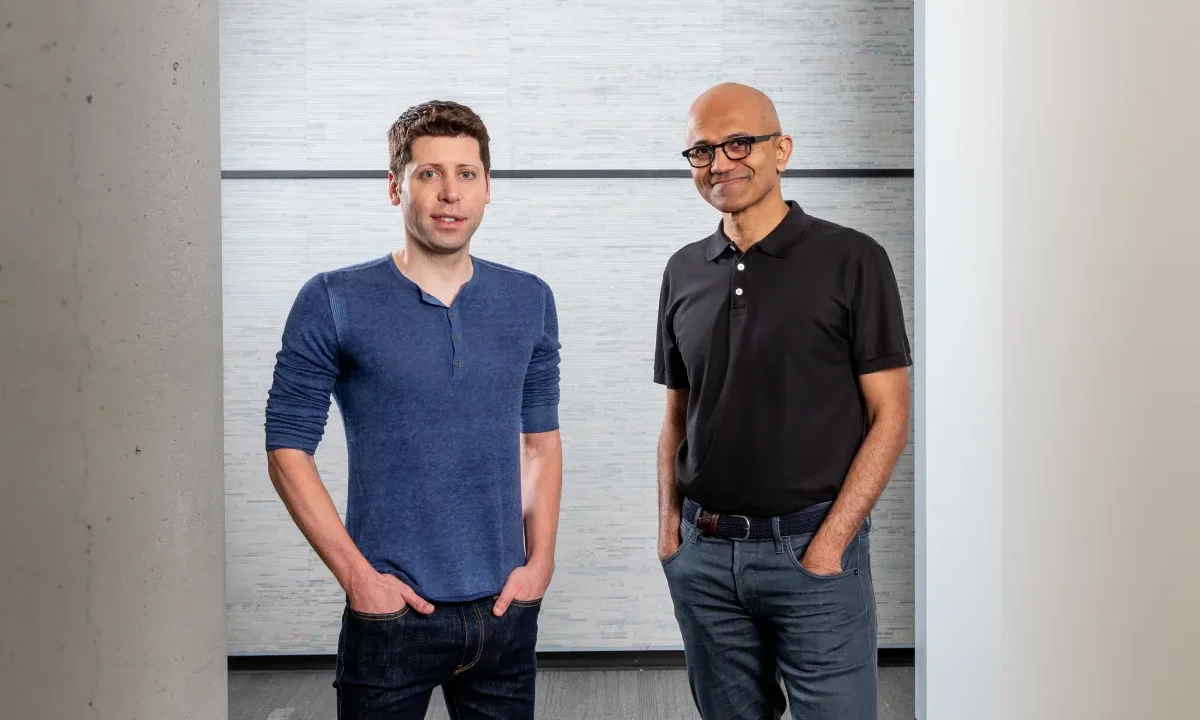 MSFT Nadella OpenAI Altman 09 official joint pic